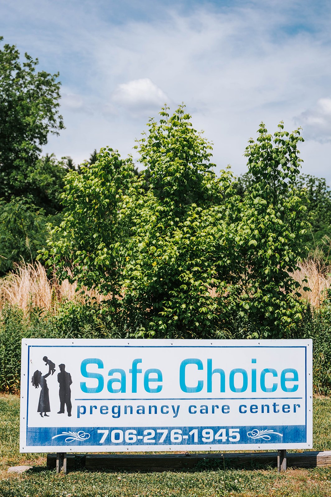 The Safe Choice Pregnancy Care Center road sign in Ellijay